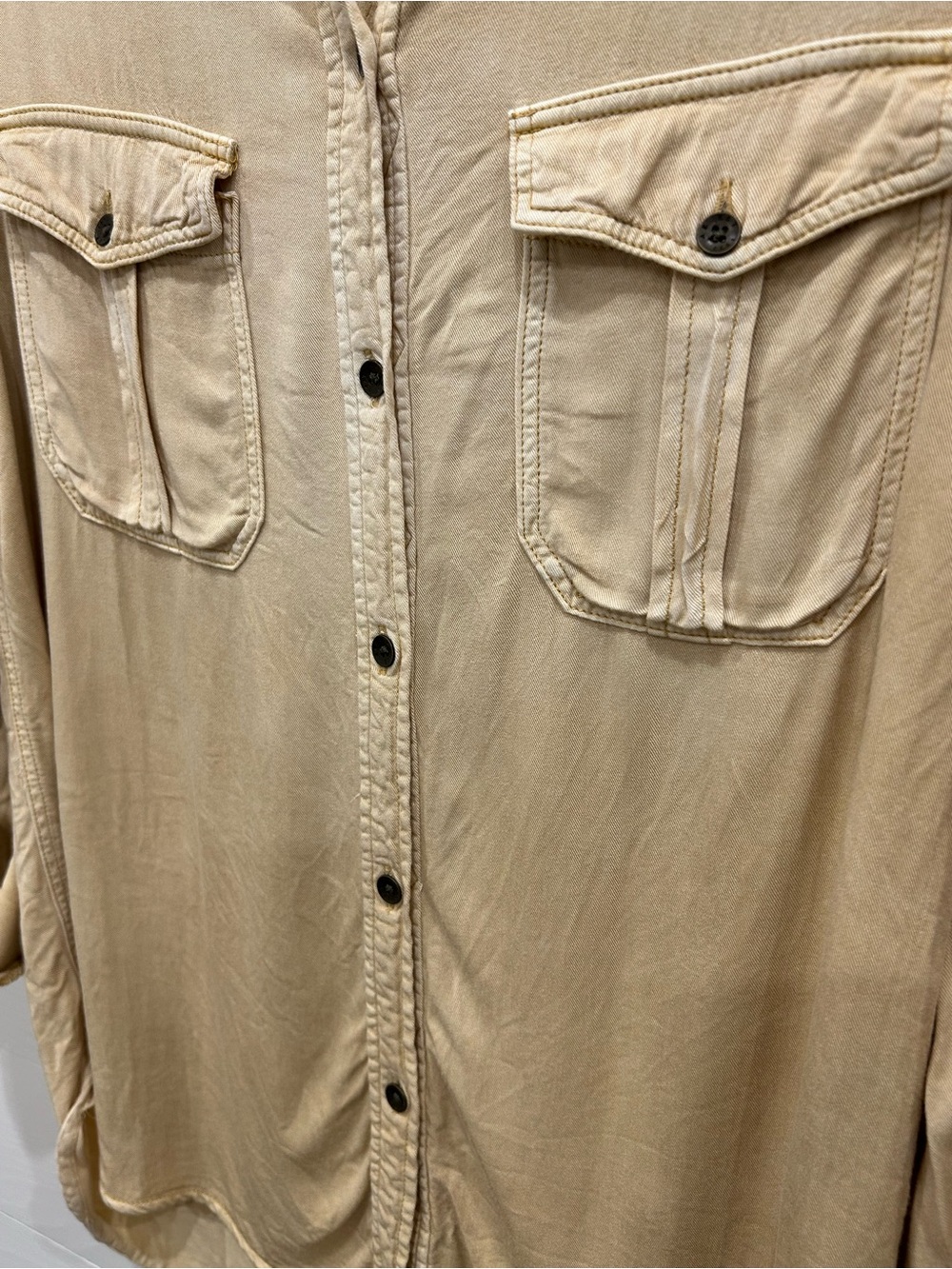 American Eagle Outfitters Boyfriend Fit Shirt in Light Khaki. Size Medium. - Picture 2 of 5